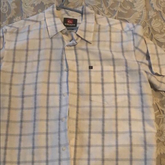 Quicksilver button down shirt - Picture 2 of 3